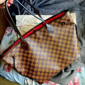 Louis Vuitton Neverfull